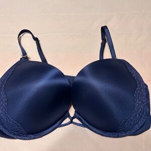 Victoria's Secret Bombshell Plunge Blue with Lace 38C Back Closure Bra
